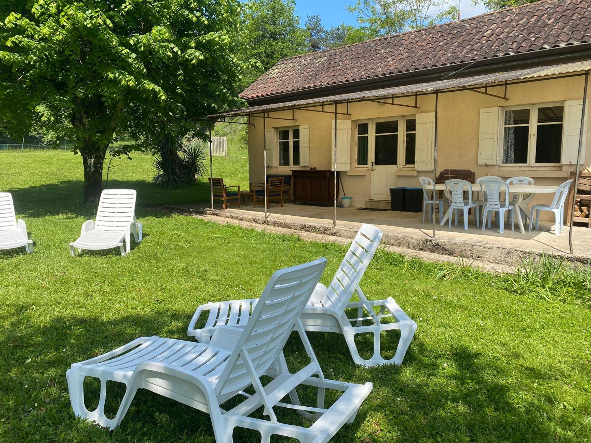 Maison dans écrin de verdure en Périgord noir Saint-Cyprien  Extérieur photo